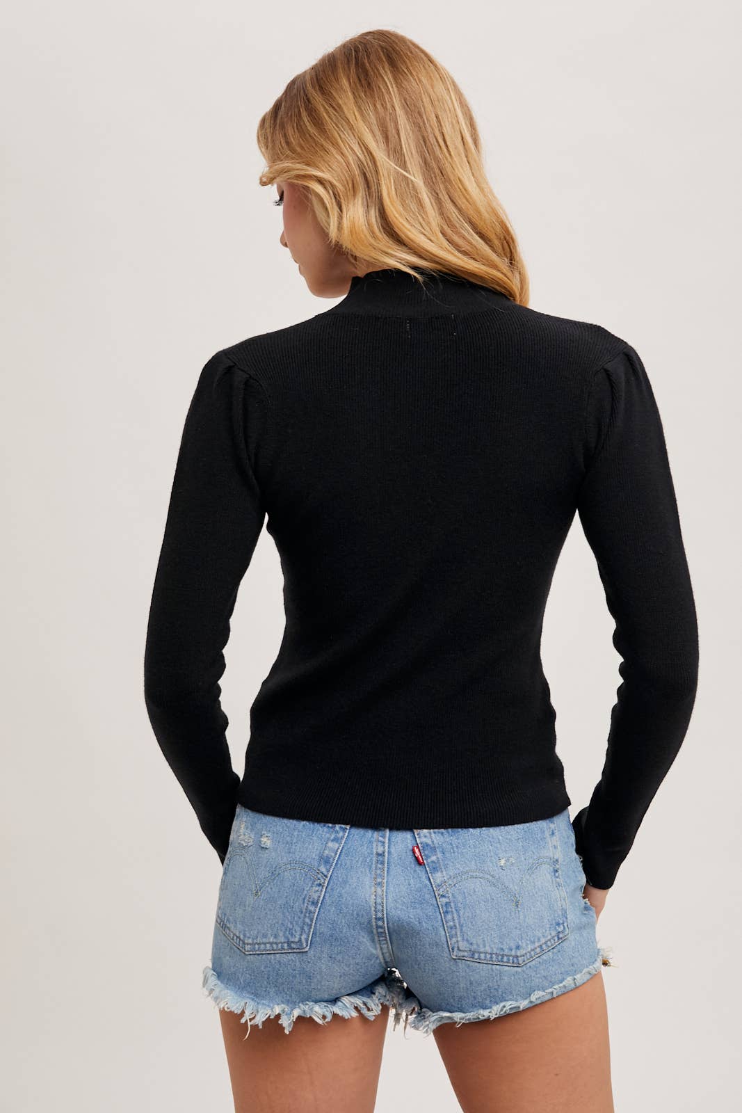 Chels Choker Neck