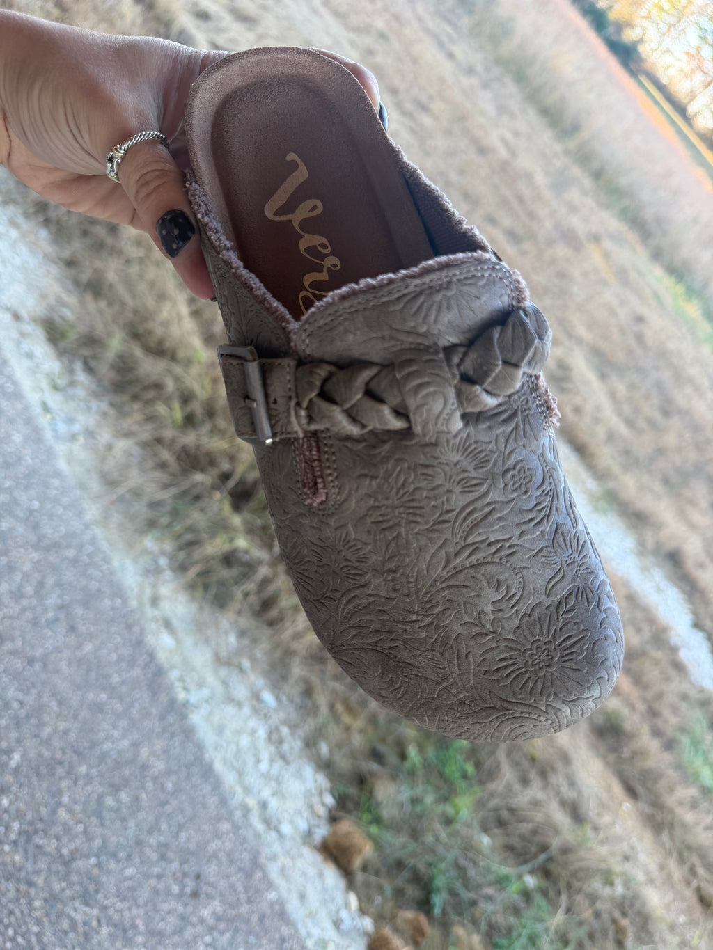 Iris Tooled Clog-Taupe